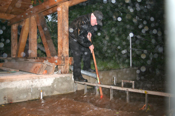 Wasserrad Hochwasser 2007