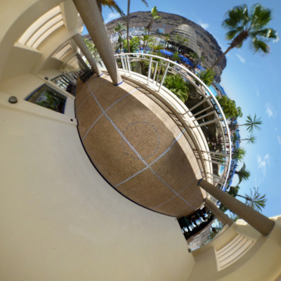 Little-Planet - Panorama - Gran Canaria - Hotel Taurito Princess - Flur am Pool