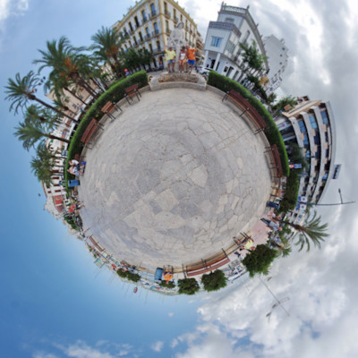 Little-Planet - Panorama - Ibiza - Eivissa - Steuermann am Hafen
