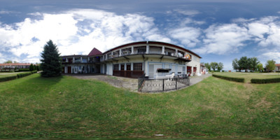 Equirectangulares Vorschaubild - Panorama - Zamardi - Czer-Apartment - Wiese
